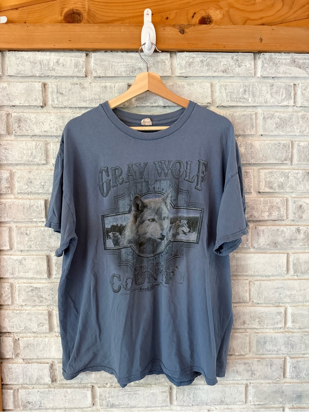 Vintage Gildan Gray Wolf County Short-Sleeve Tee - Blue Gray